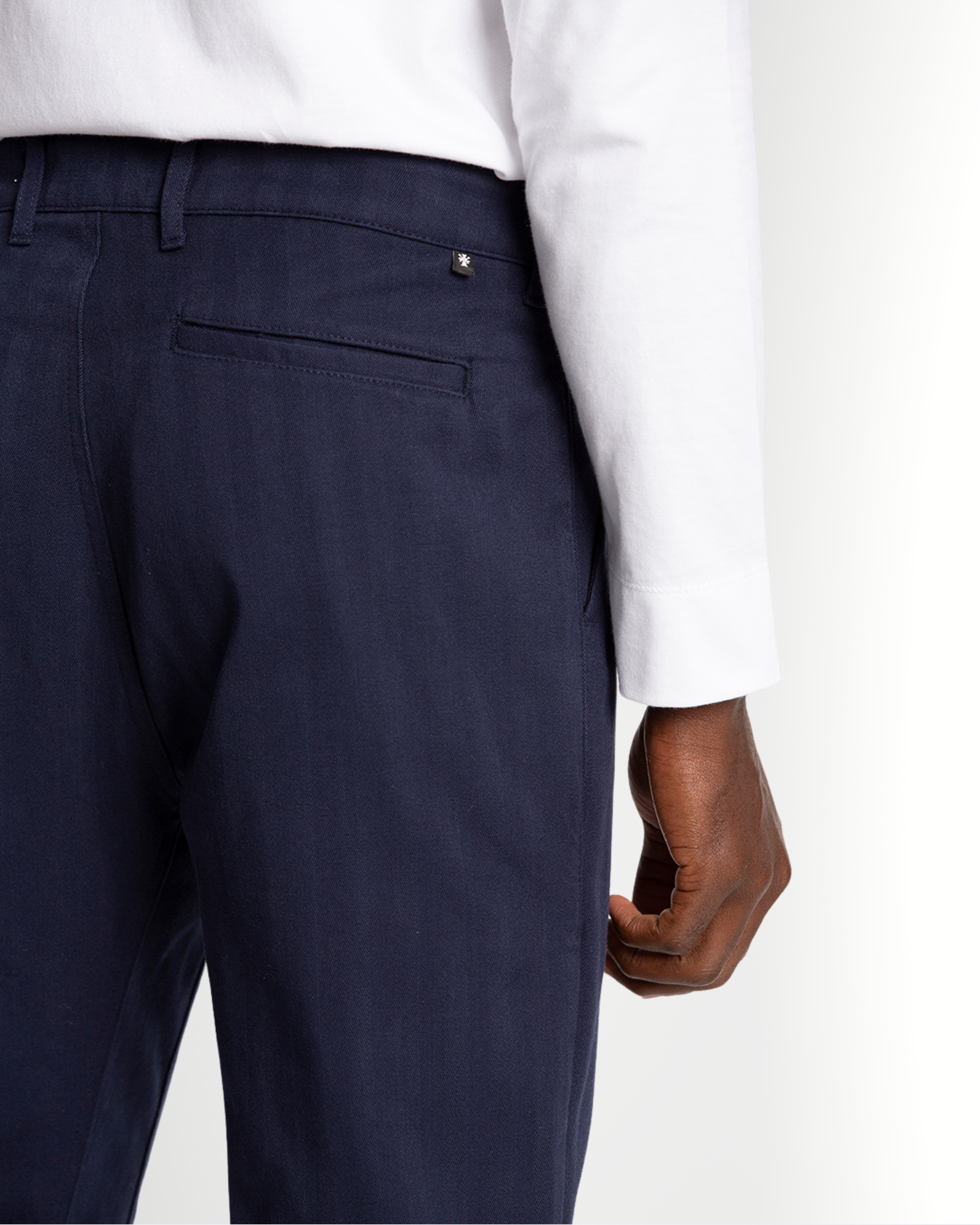 The Cotton Herringbone Straight Leg Trouser in Black Iris (Navy)