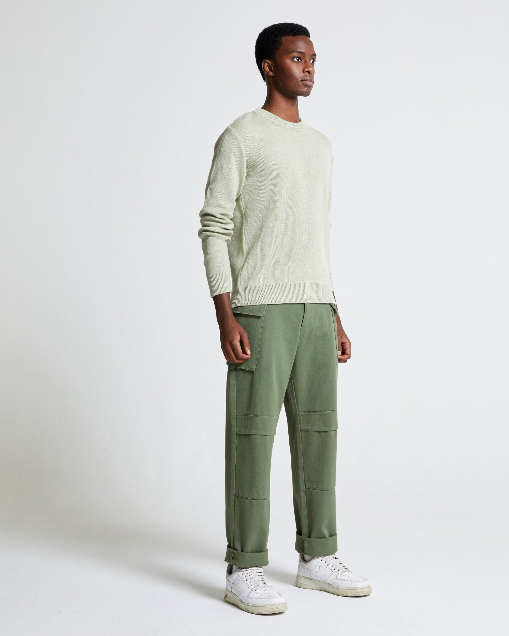 Round Neck Sweater in Cotton shade Pistachio